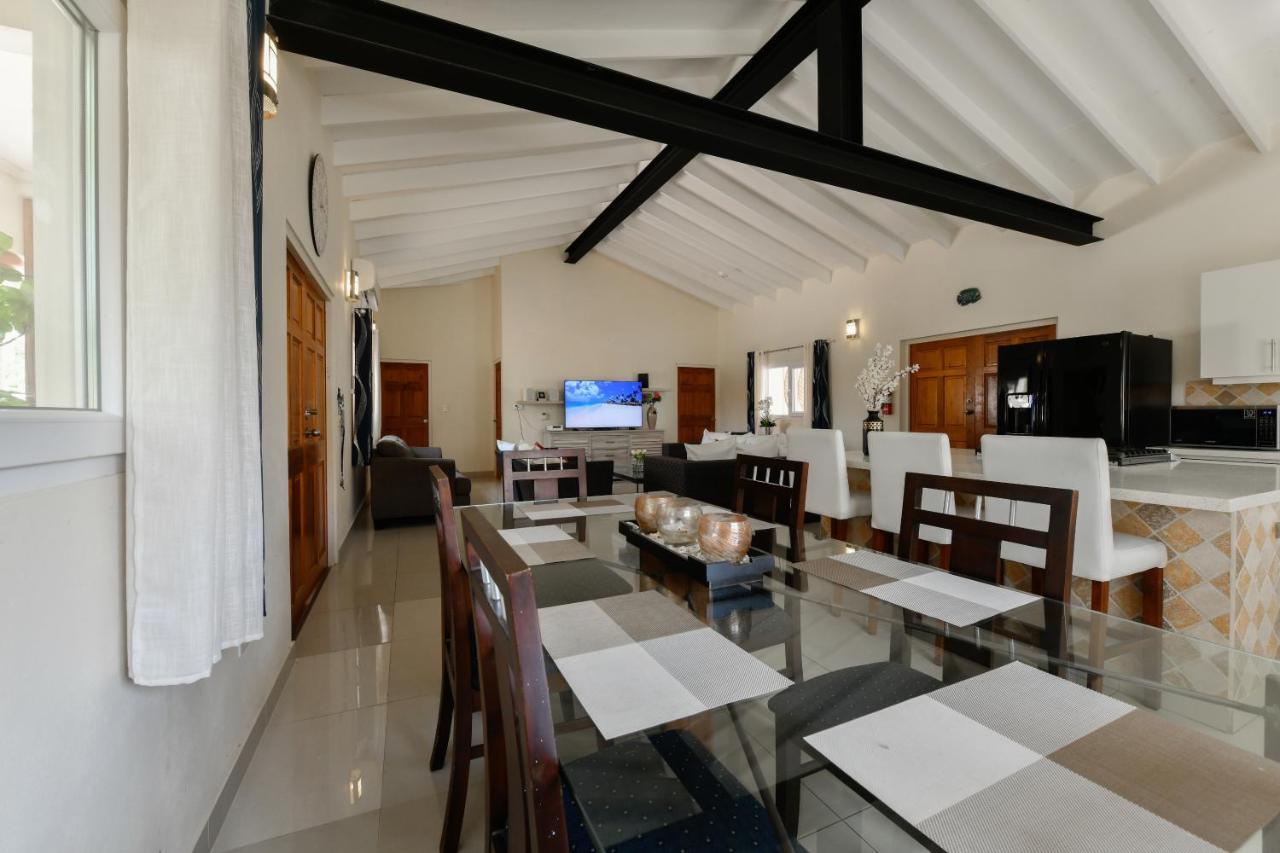 Villa Swiss Paradise With Private Pool شاطئ بالم المظهر الخارجي الصورة