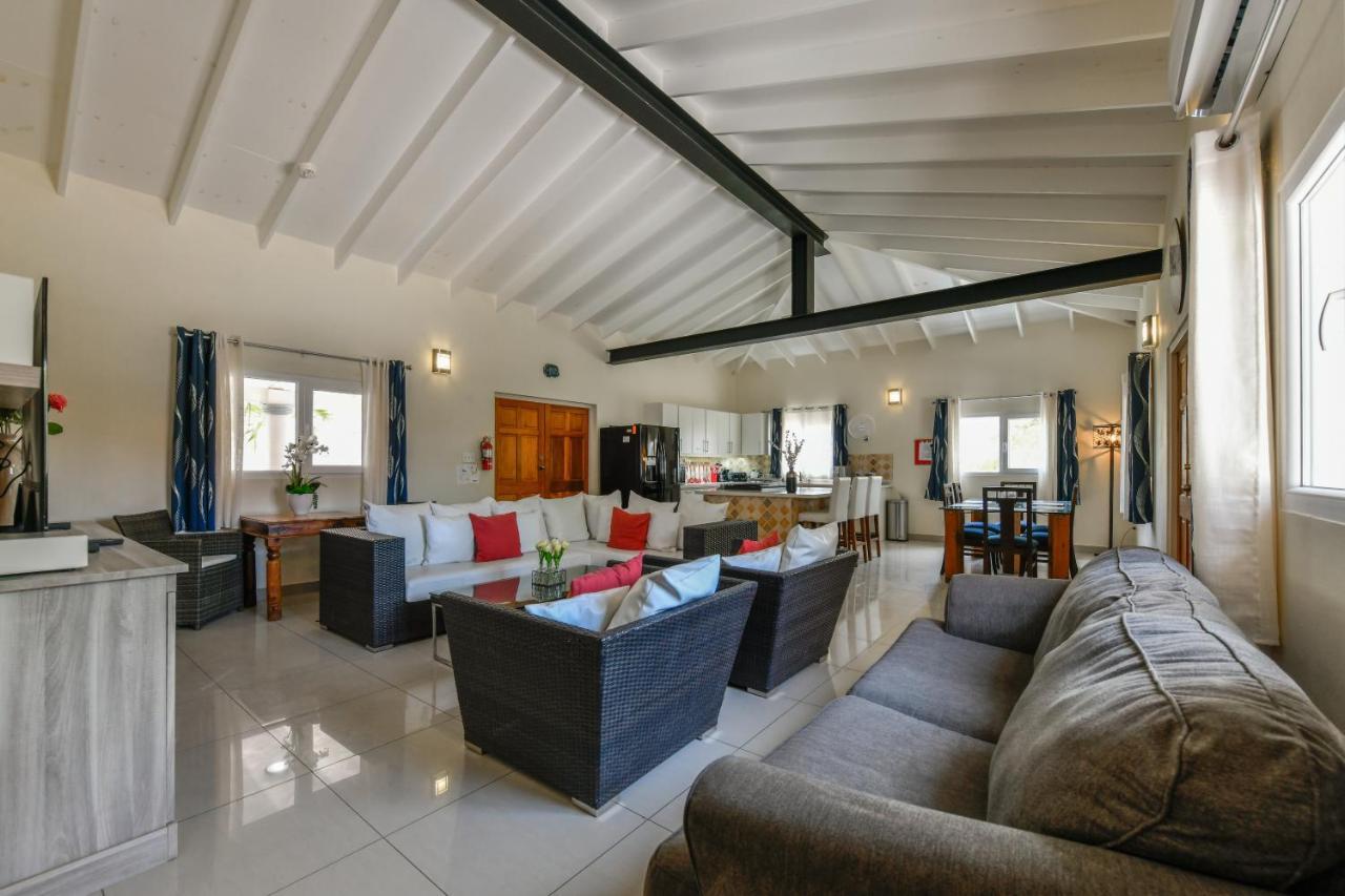 Villa Swiss Paradise With Private Pool شاطئ بالم المظهر الخارجي الصورة